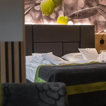 Oliva Hotel 4*