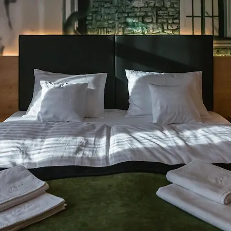 Oliva Szálloda 4*